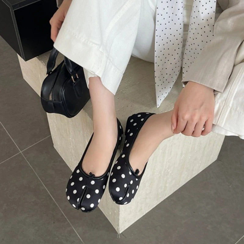Women's Polka Dot Split-Toe Ballet Flats – Soft Slip-On Casual Comfort Shoes